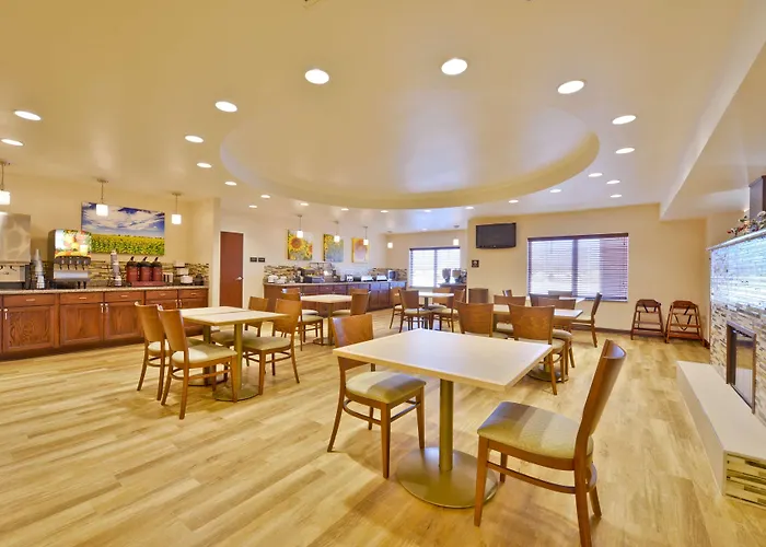 Western Mill Village & 3*