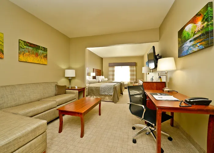 Western Mill Village & Hotel Arcola