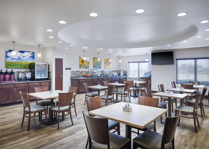 Western Mill Village & 3*